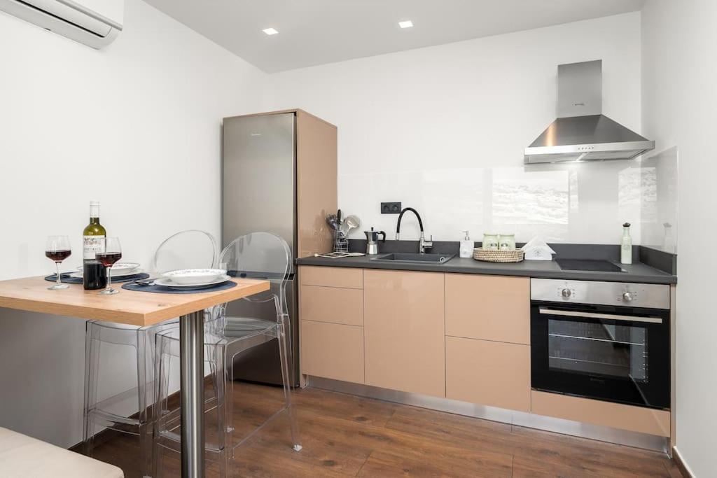 Nieva Apartment 2 Матала Екстериор снимка